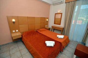 Sunrise Hotel Apartments Ипсос Экстерьер фото